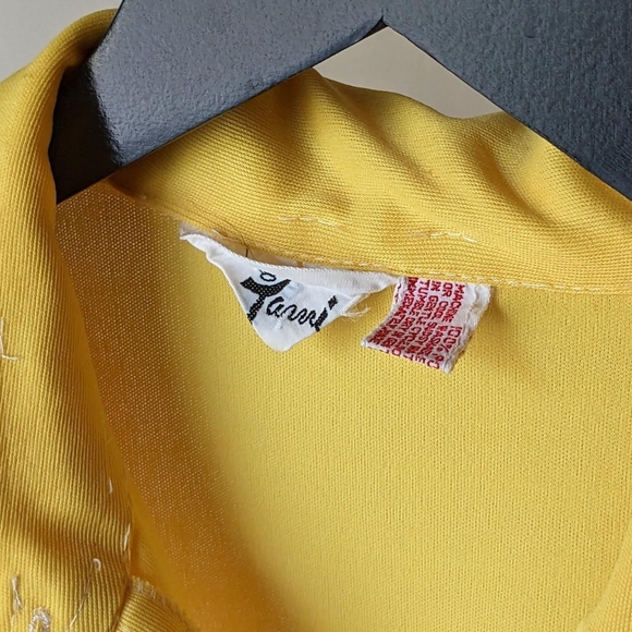 Vintage 70s Tarvi Yellow Half-Button Polyester Tennis Polo - Picture 6 of 8